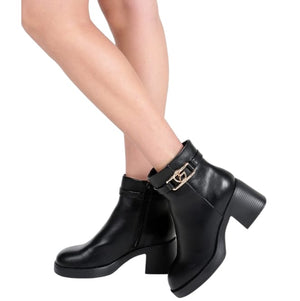 Tronchetto donna in pelle nero con tacco gommato Gattinoni - SculcoScarpe