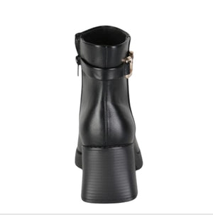 Tronchetto donna in pelle nero con tacco gommato Gattinoni  -  SculcoScarpe