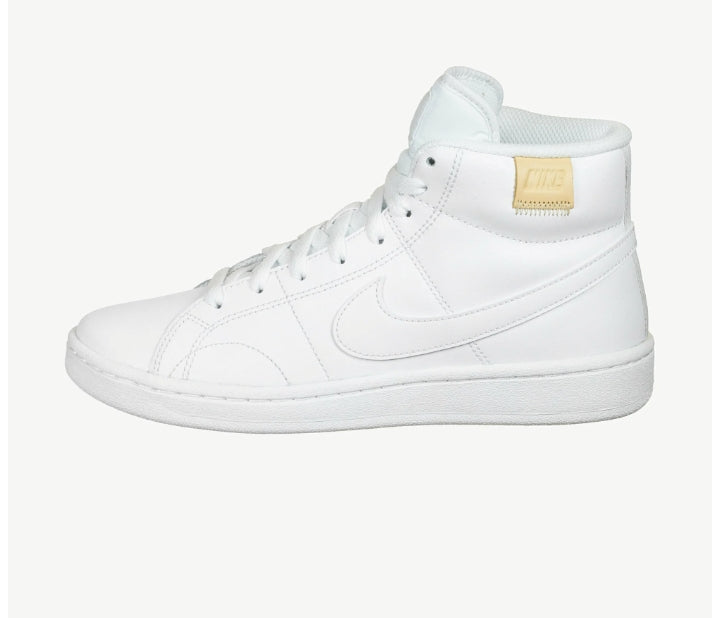 Nike Court Royale 2 Mid in pelle bianca.