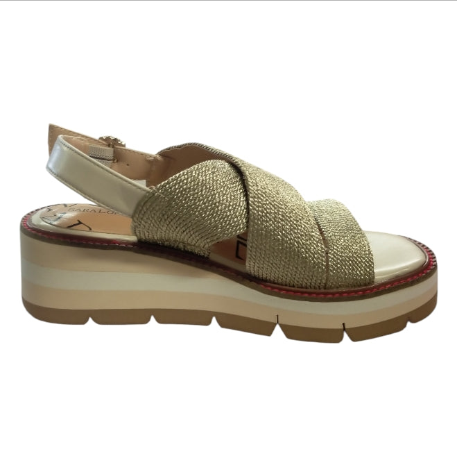 Sandalo Donna Sara López Oro con Platform – Elegante, Comodo e Glamour Estivo
