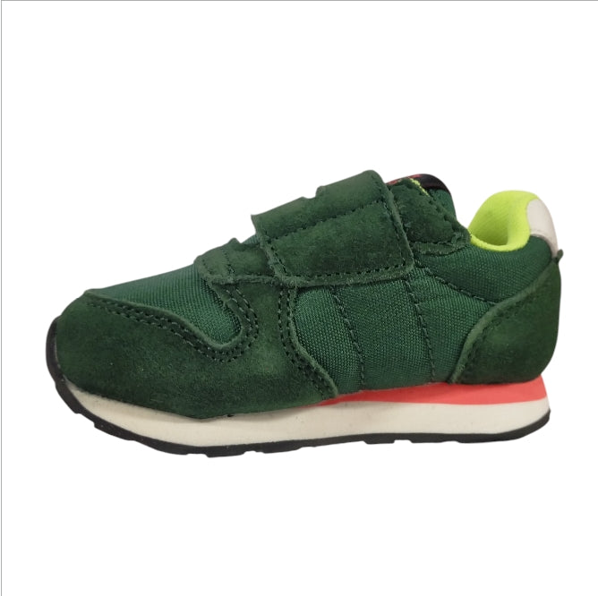 Sneakers Primi Passi Bambino SUN68 Boy’s Tom Solid Nylon First Step 74 Verde Militare – Comode e Resistenti
