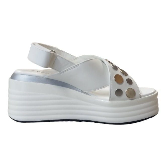 Sandali Donna Apepazza Bertilla White – Sandali Platform Bianchi con Borchie Glamour Apepazza colore White - SculcoScarpe