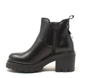 Stivaletto Donna Cinzia Soft Nero in Pelle con Tacco Largo e Suola Carrarmato Stivaletto colore Nero - SculcoScarpe